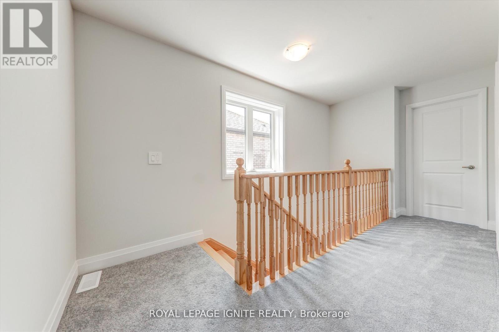 61 Butler Boulevard, Kawartha Lakes, ON - Indoor Photo Showing Other Room