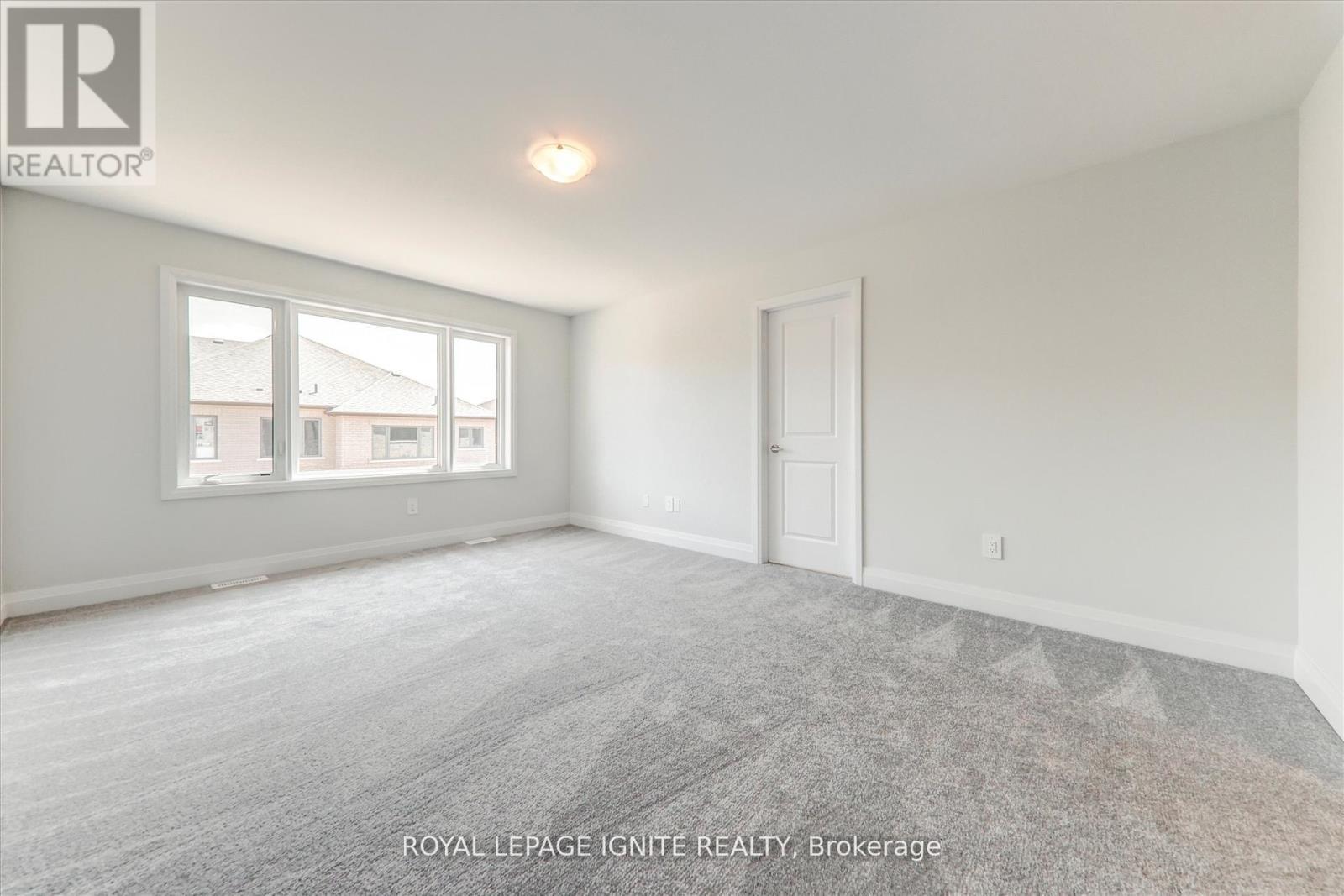 61 Butler Boulevard, Kawartha Lakes, ON - Indoor Photo Showing Other Room