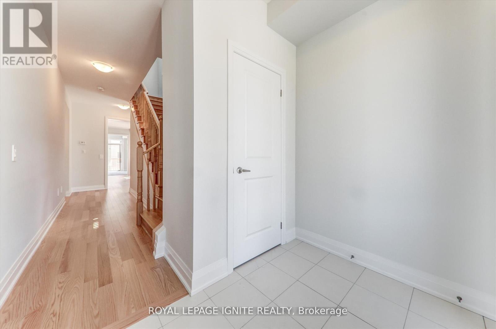 61 Butler Boulevard, Kawartha Lakes, ON - Indoor Photo Showing Other Room