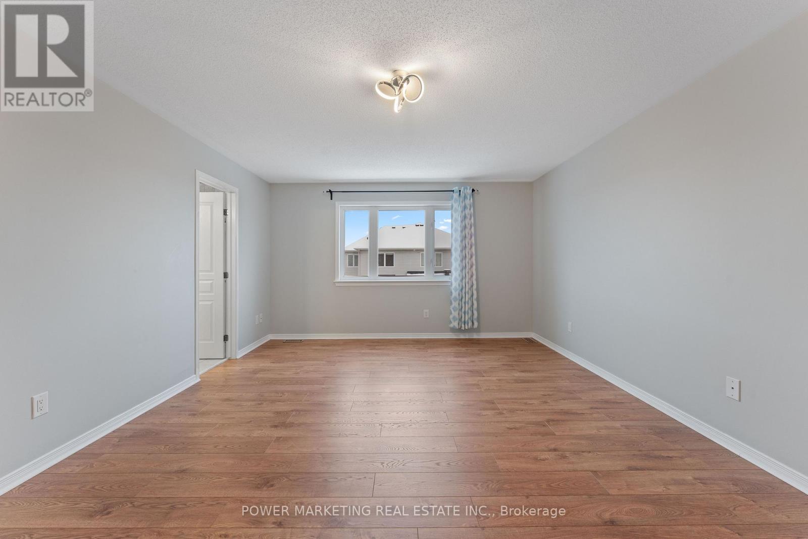 224 Harthill Way, Ottawa, ON - Indoor Photo Showing Other Room