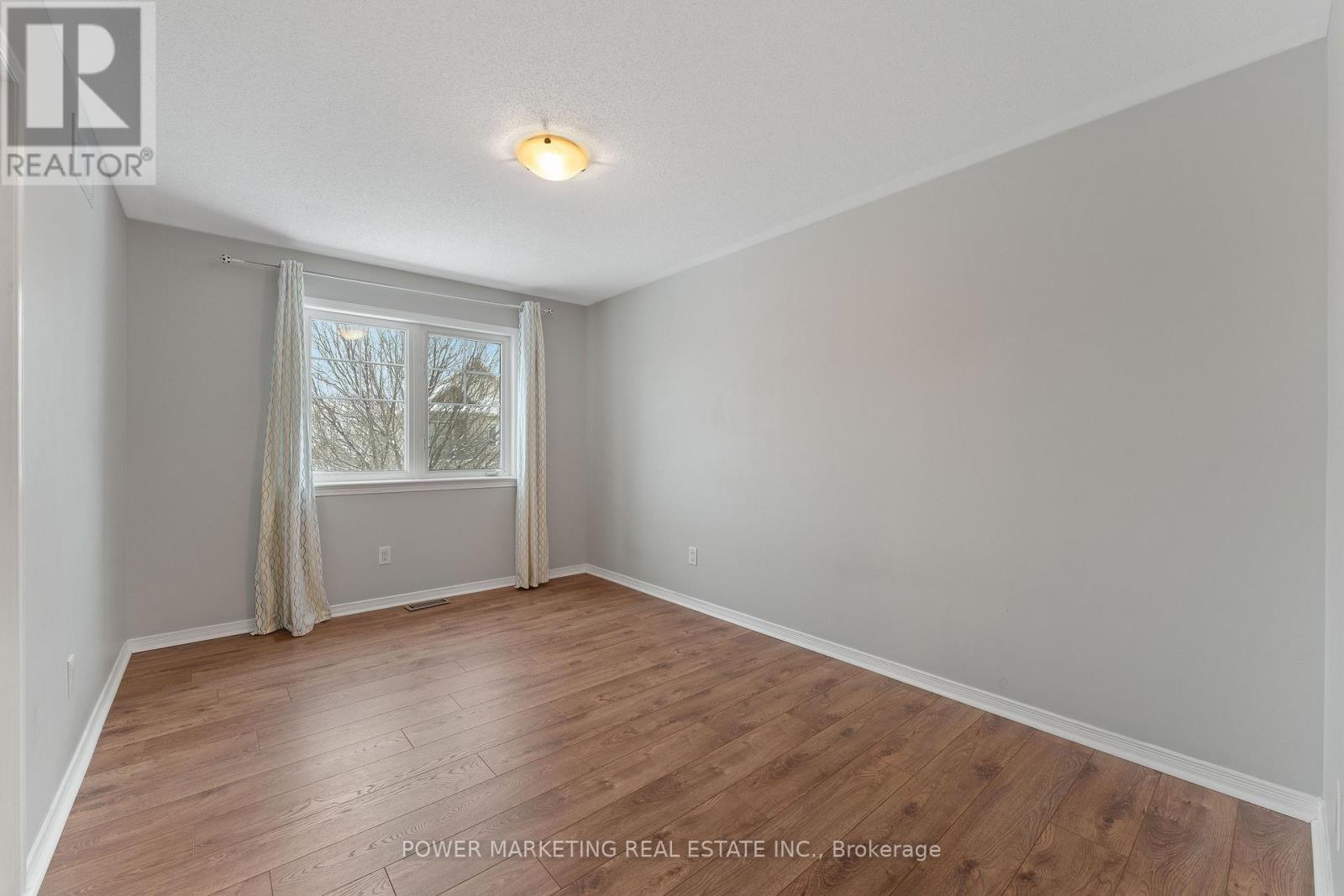 224 Harthill Way, Ottawa, ON - Indoor Photo Showing Other Room