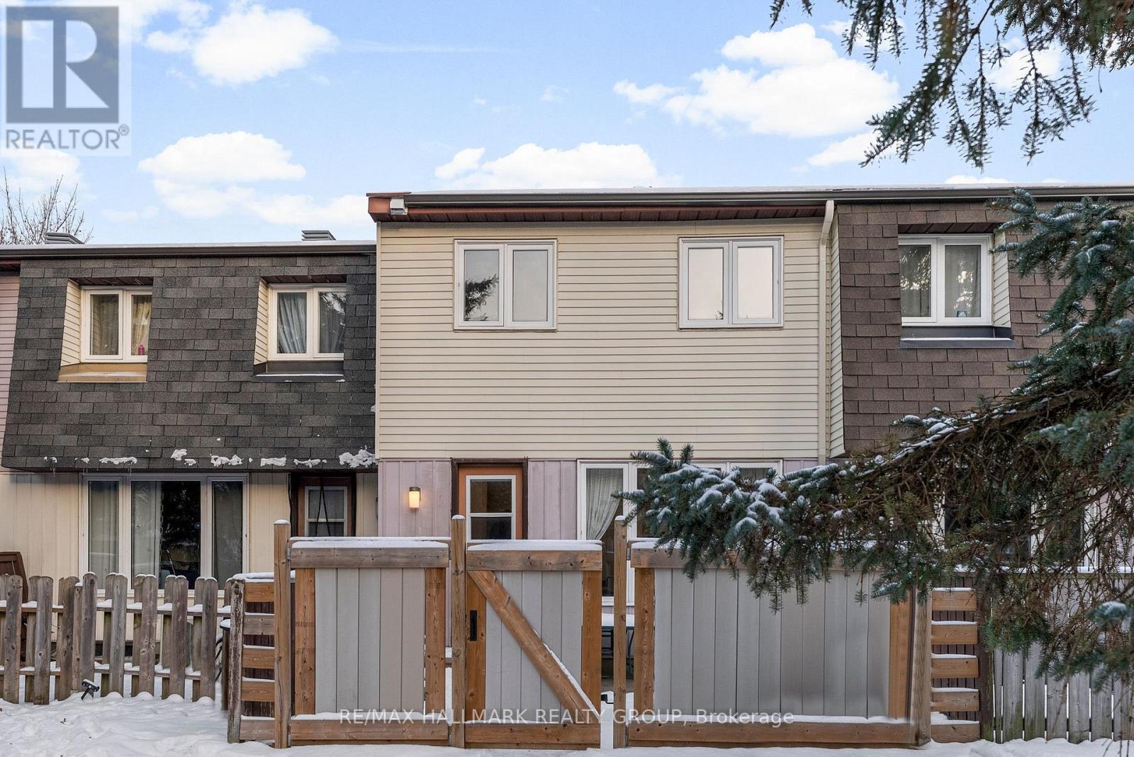 1314 Cedarcroft Crescent, Ottawa, ON - Outdoor