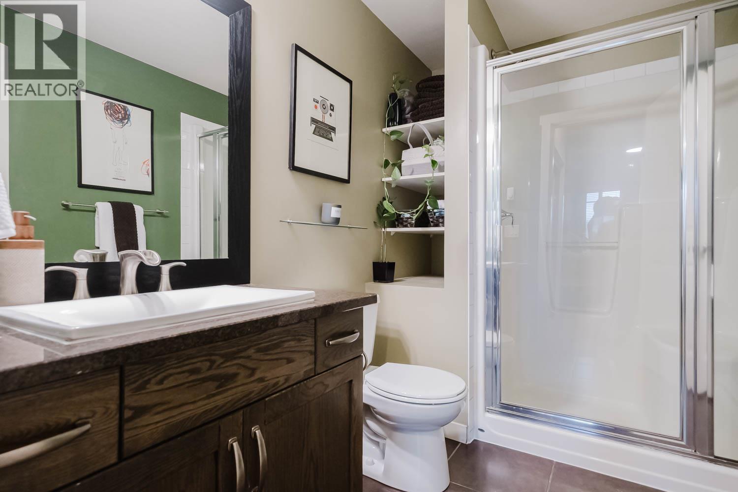 3739 Casorso Road Unit# 112, Kelowna, BC - Indoor Photo Showing Bathroom