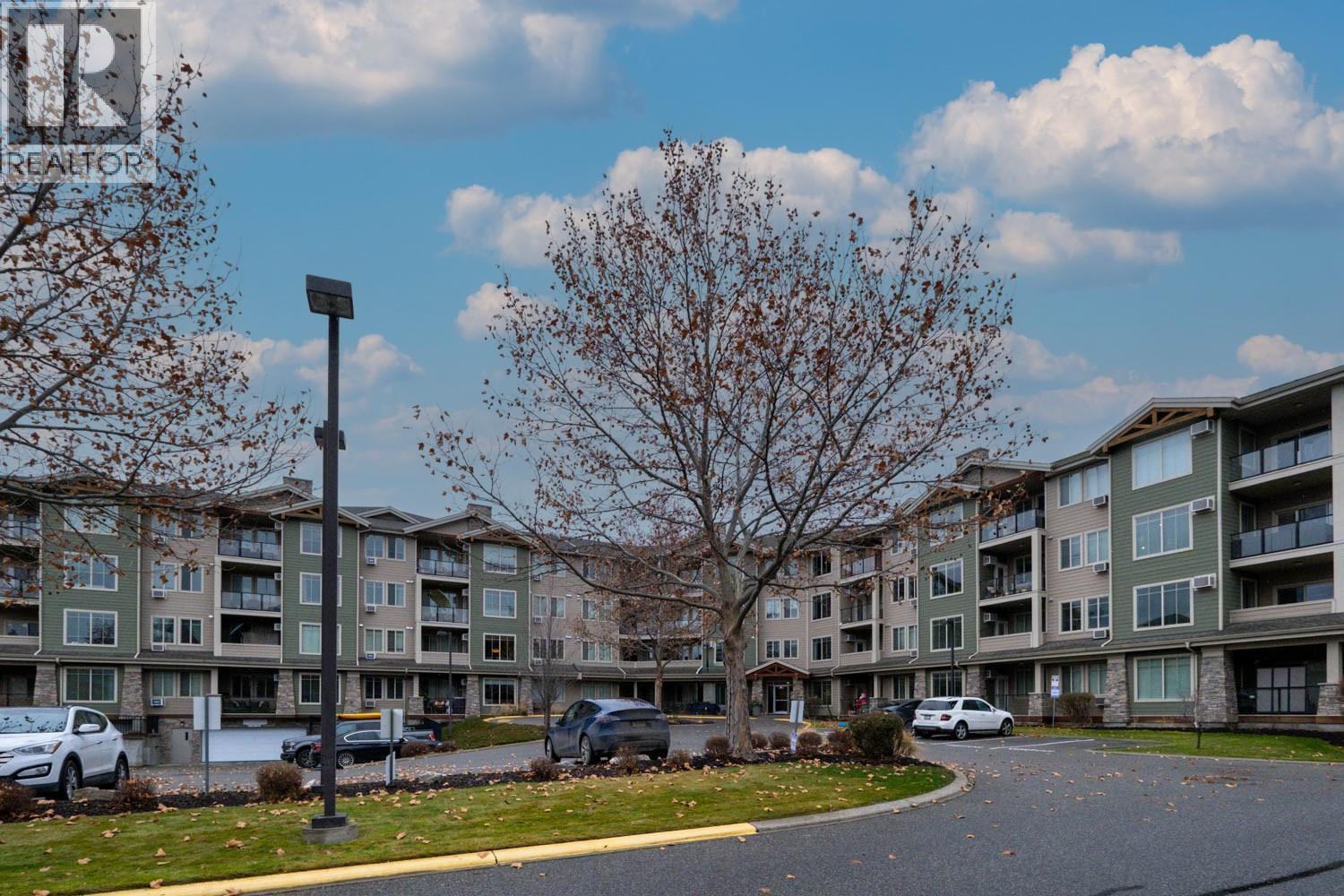 3739 Casorso Road Unit# 112, Kelowna, BC - Outdoor With Facade