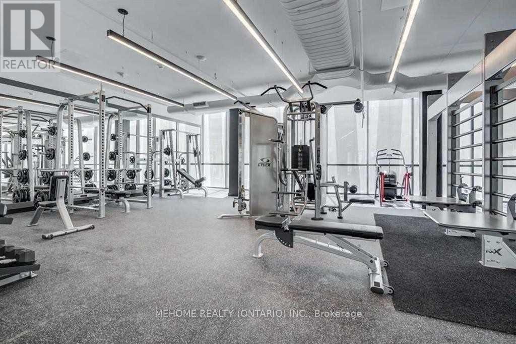 4005 - 85 Wood Street, Toronto, ON - Indoor Photo Showing Gym Room
