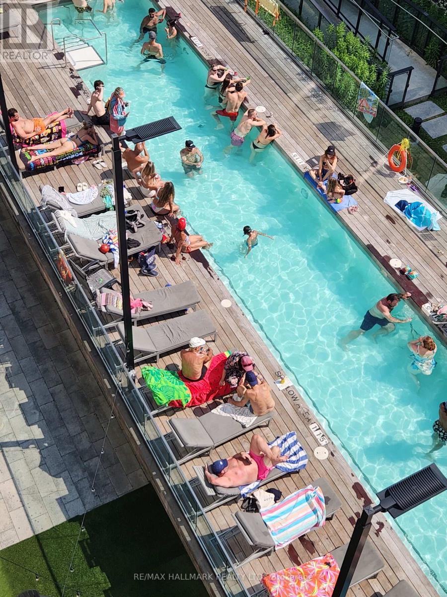 713 - 32 Trolley Crescent, Toronto, ON - With In Ground Pool