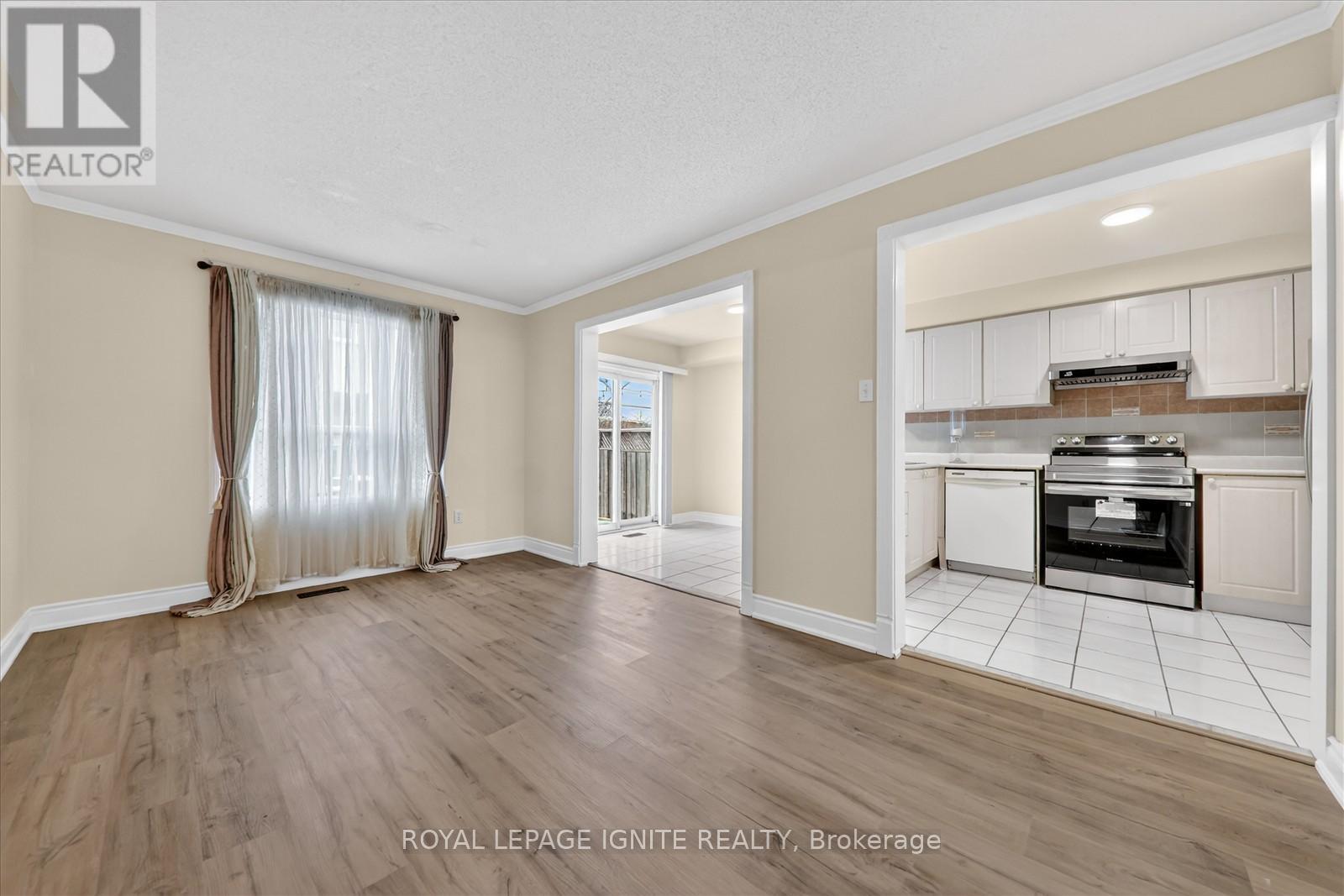 18 Gill Crescent, Ajax, ON - Indoor