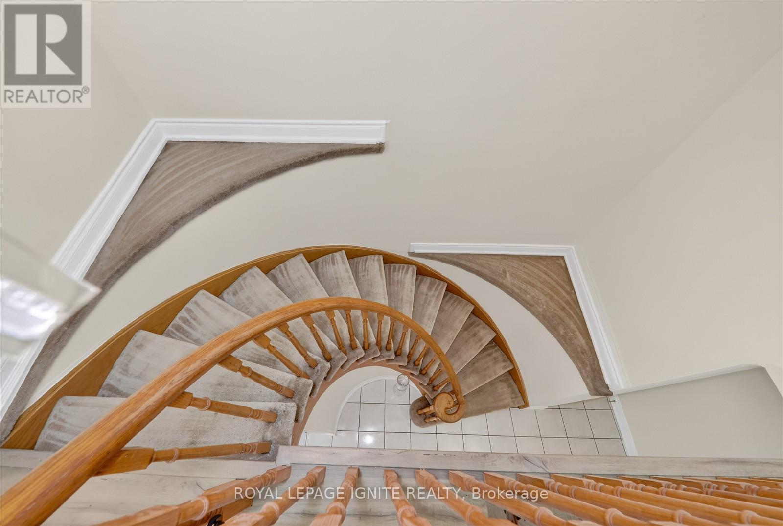 18 Gill Crescent, Ajax, ON - Indoor Photo Showing Other Room