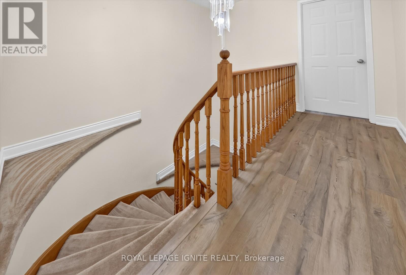 18 Gill Crescent, Ajax, ON - Indoor Photo Showing Other Room