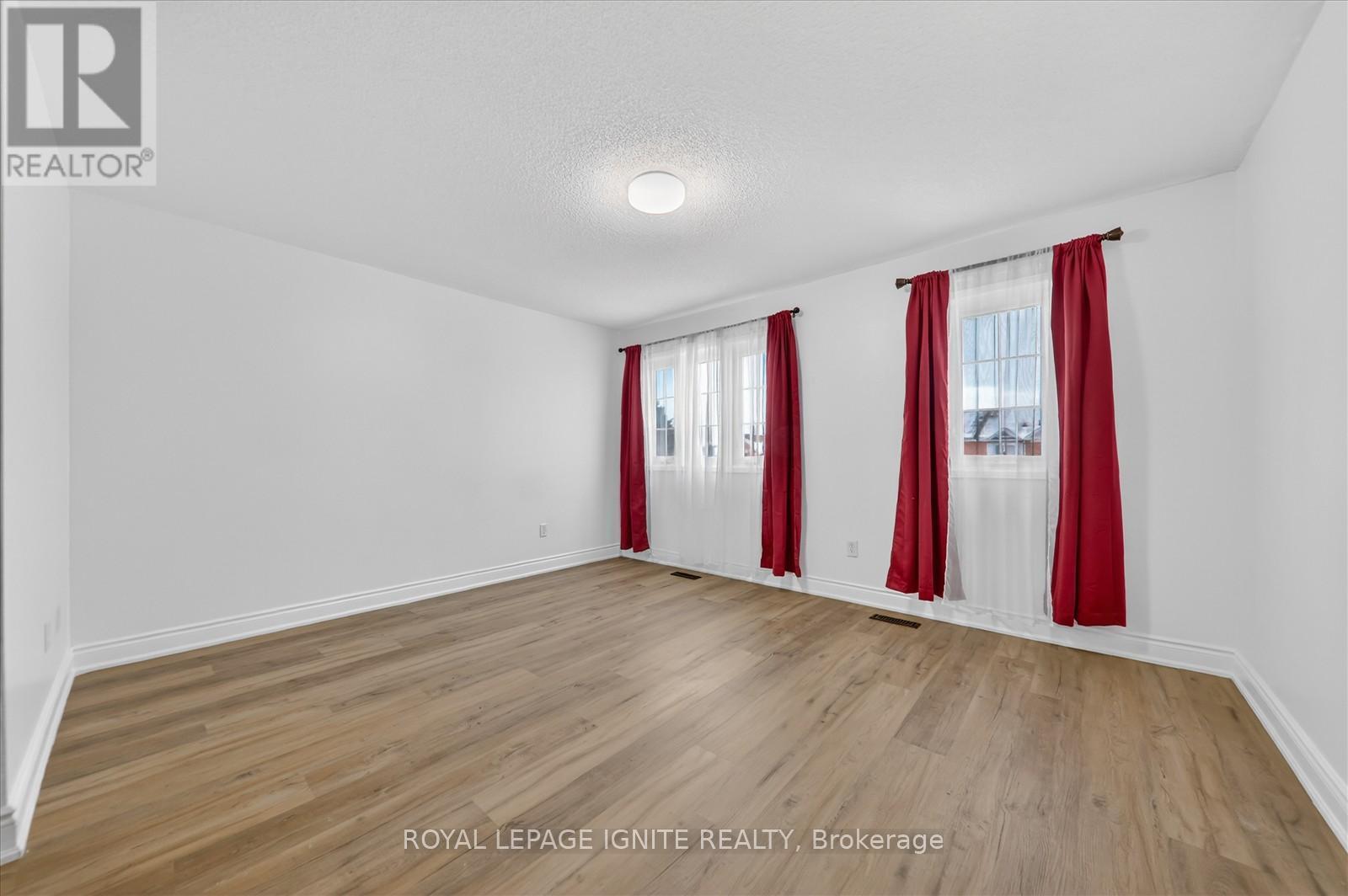 18 Gill Crescent, Ajax, ON - Indoor Photo Showing Other Room