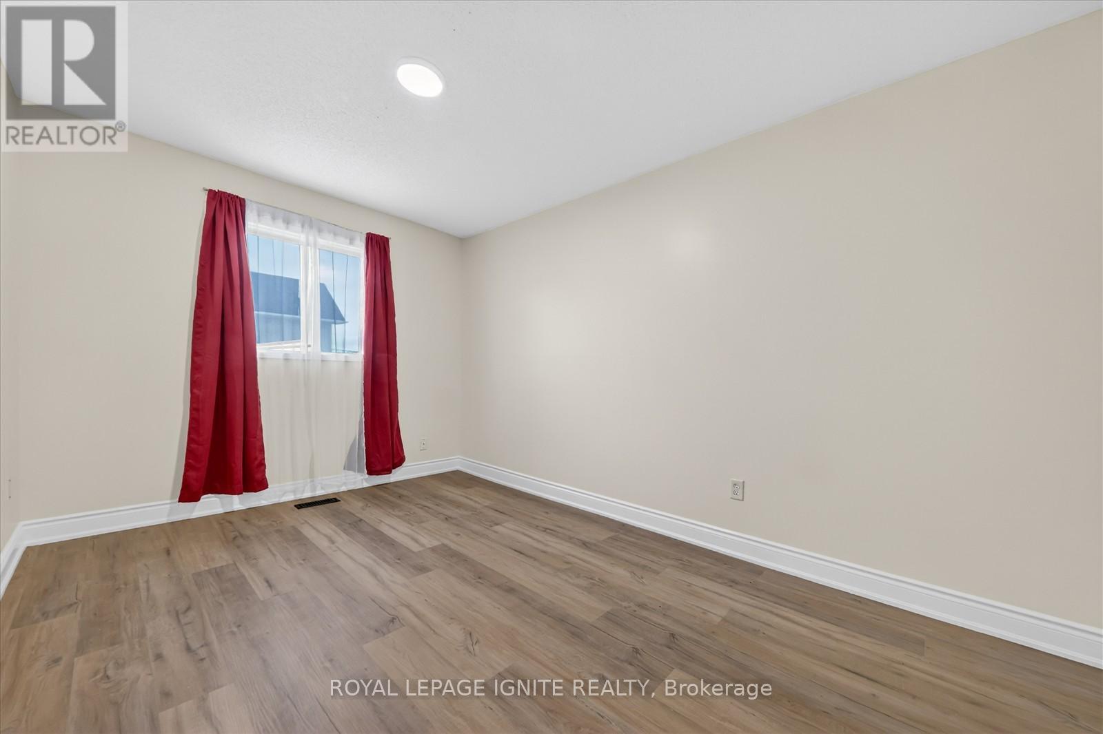 18 Gill Crescent, Ajax, ON - Indoor Photo Showing Other Room