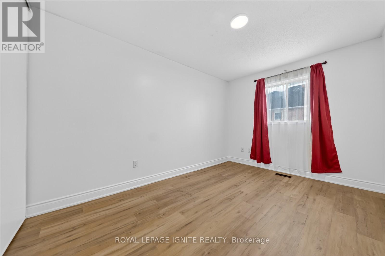 18 Gill Crescent, Ajax, ON - Indoor Photo Showing Other Room