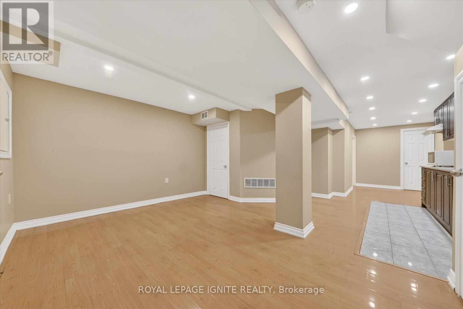 18 Gill Crescent, Ajax, ON - Indoor