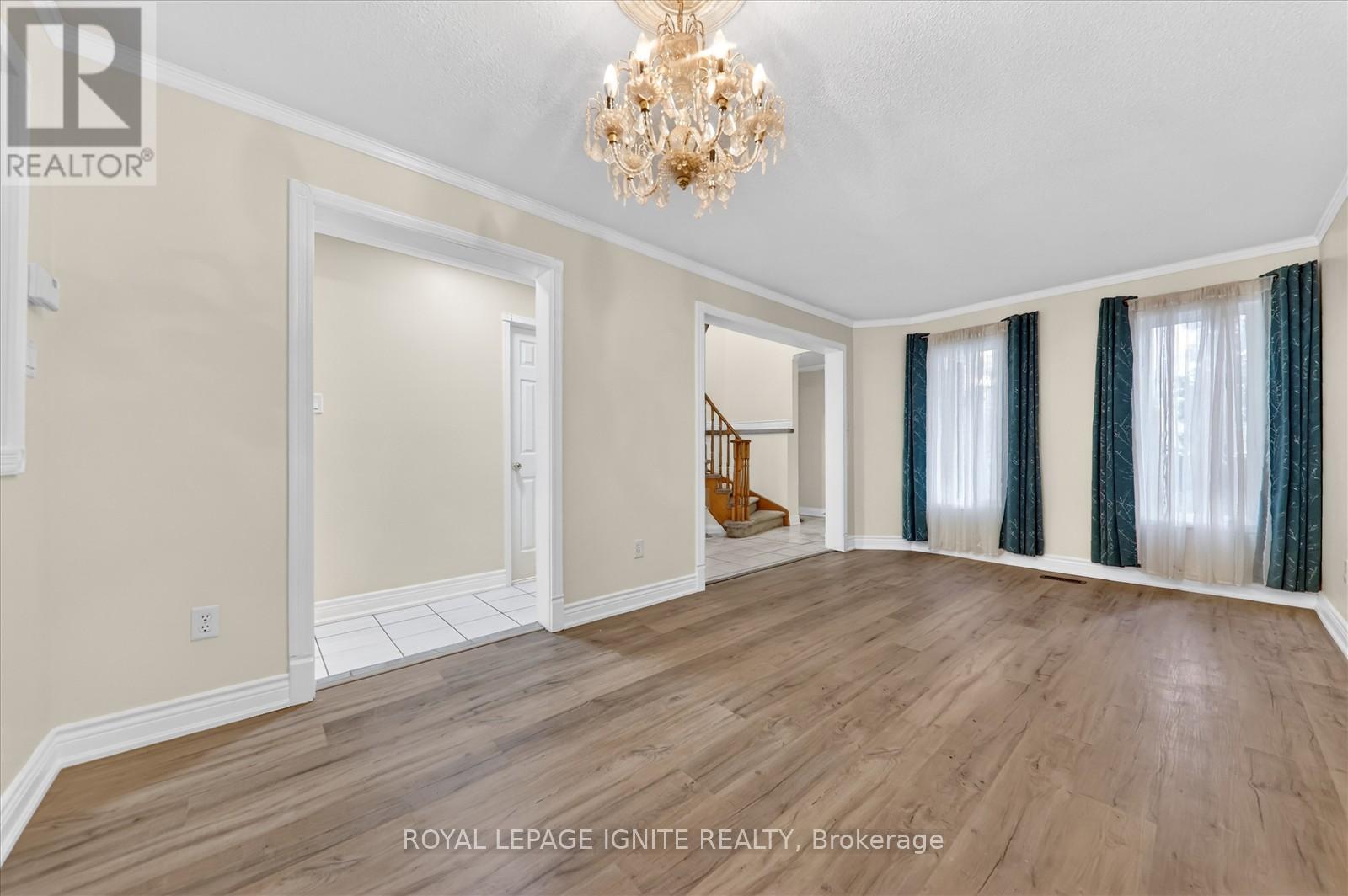 18 Gill Crescent, Ajax, ON - Indoor Photo Showing Other Room