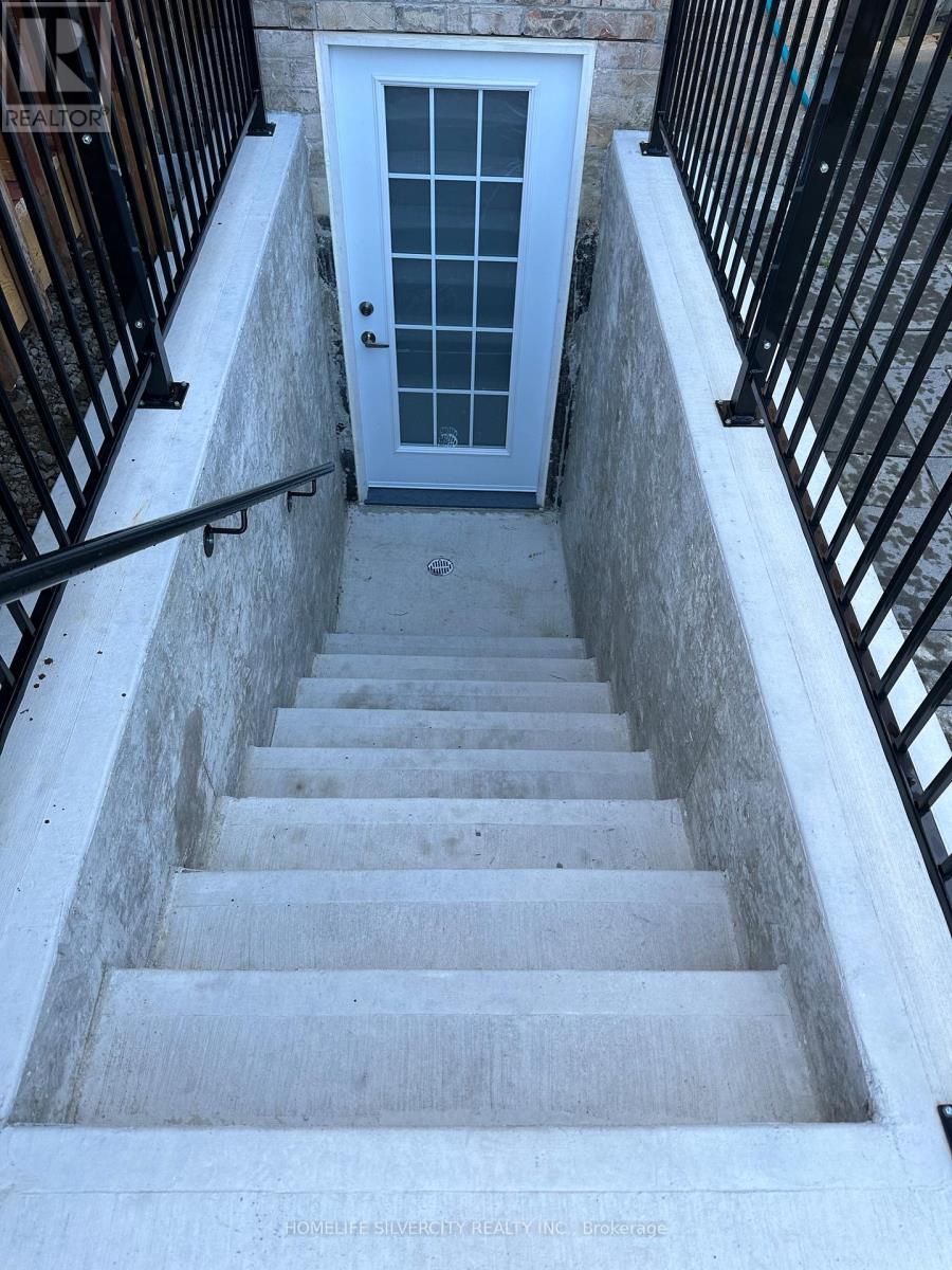 Bsmt - 39 Arband Avenue, Vaughan, ON - Outdoor