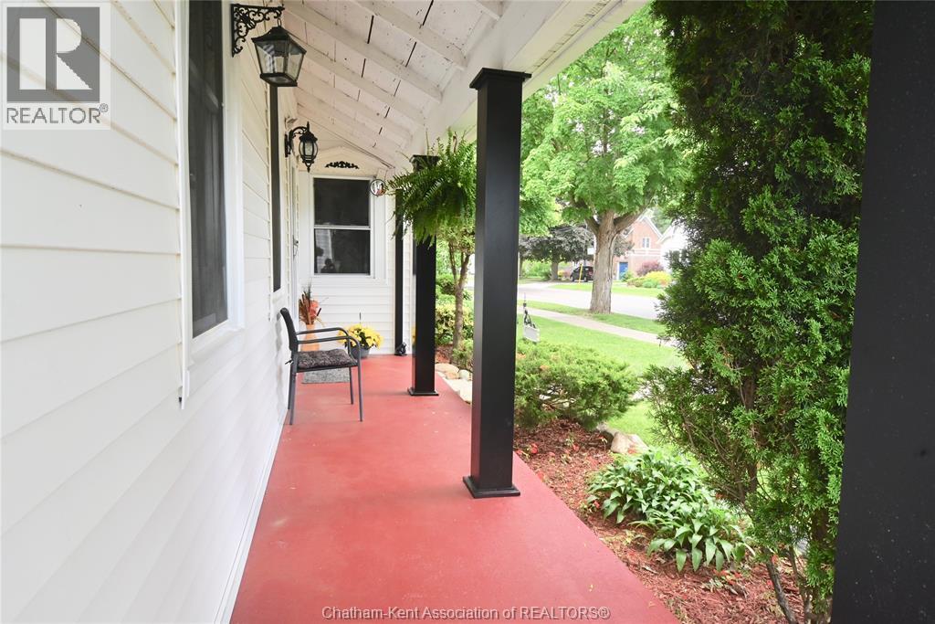 49 Erie Street South, Ridgetown, ON - Outdoor