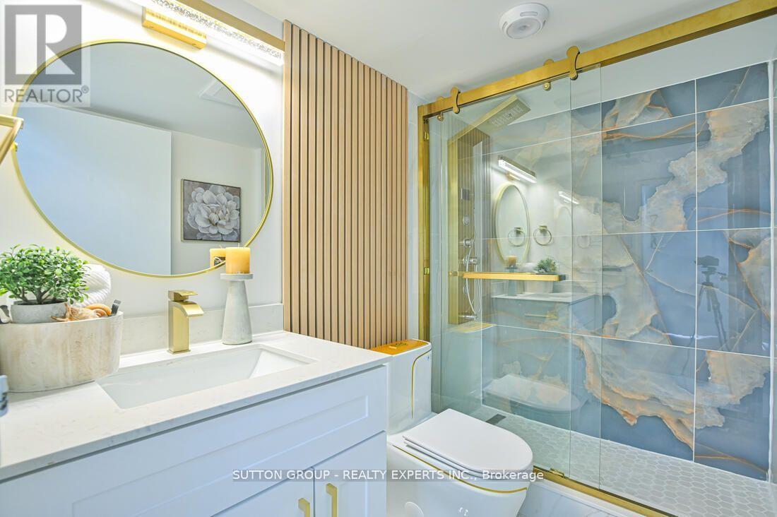 713 - 35 Trailwood Drive, Mississauga, ON - Indoor Photo Showing Bathroom