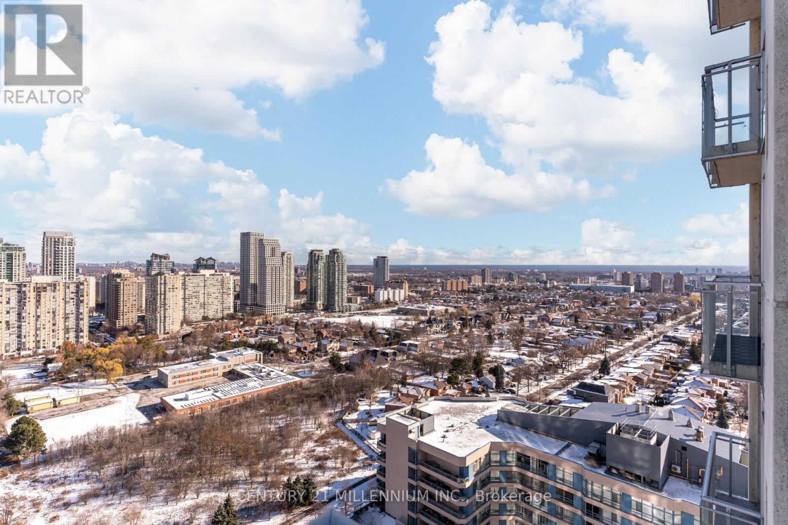 2505 - 225 Webb Drive, Mississauga, ON - Outdoor With View