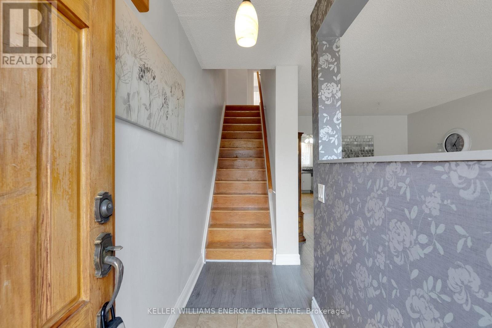 242 Waverly Street S, Oshawa (Vanier), ON - Indoor Photo Showing Other Room