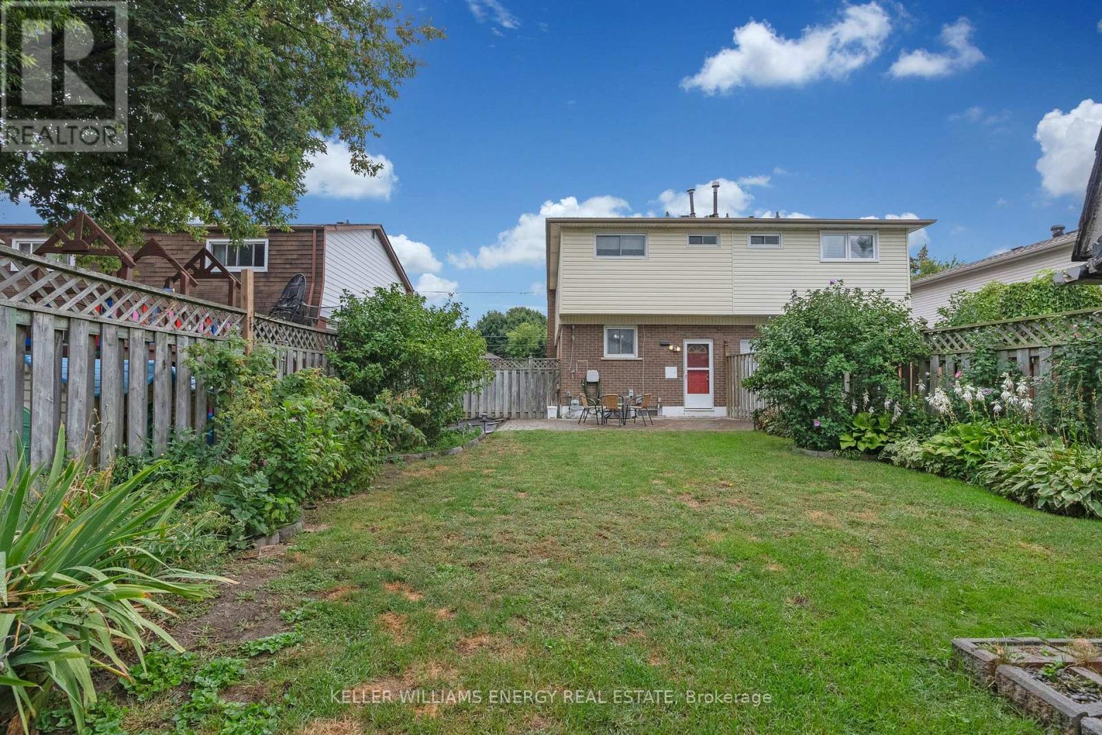 242 Waverly Street S, Oshawa (Vanier), ON - Outdoor