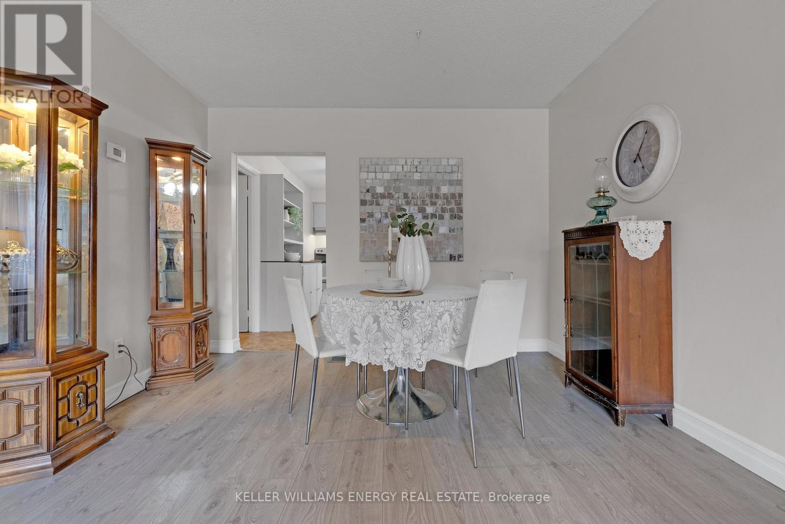 242 Waverly Street S, Oshawa (Vanier), ON - Indoor Photo Showing Dining Room
