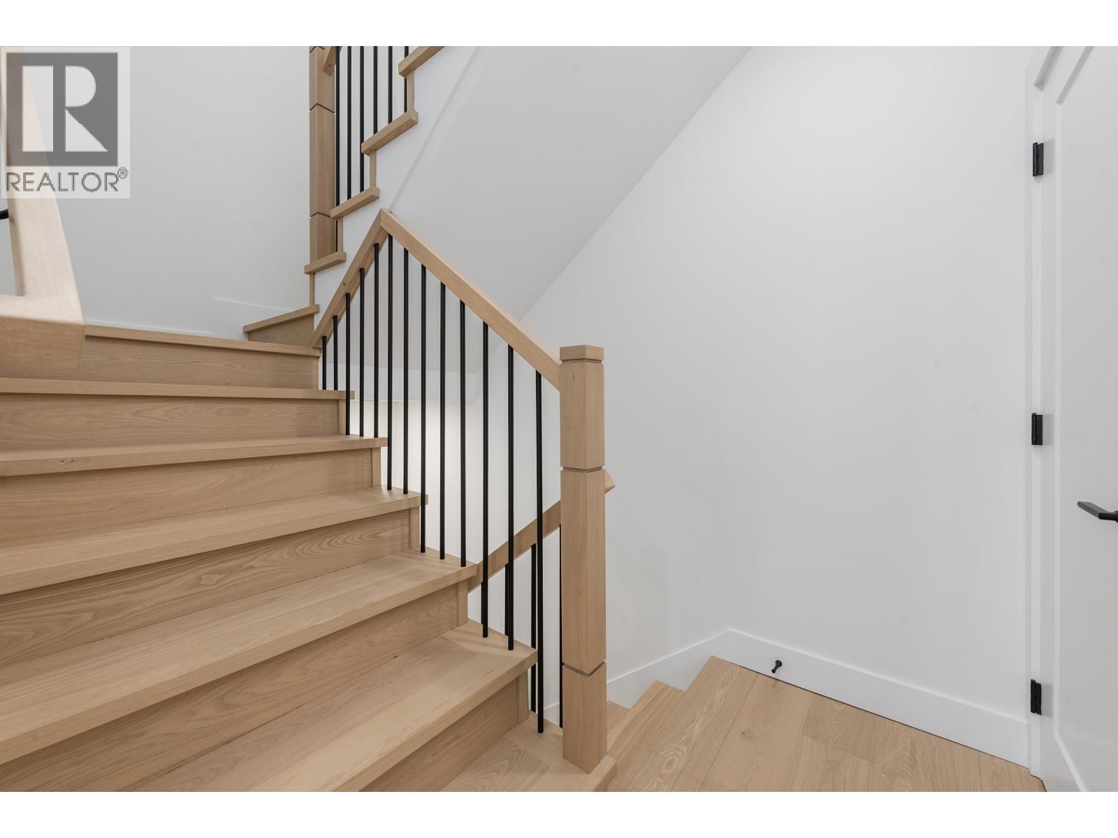 1 4855 Dumfries Street, Vancouver, BC - Indoor Photo Showing Other Room