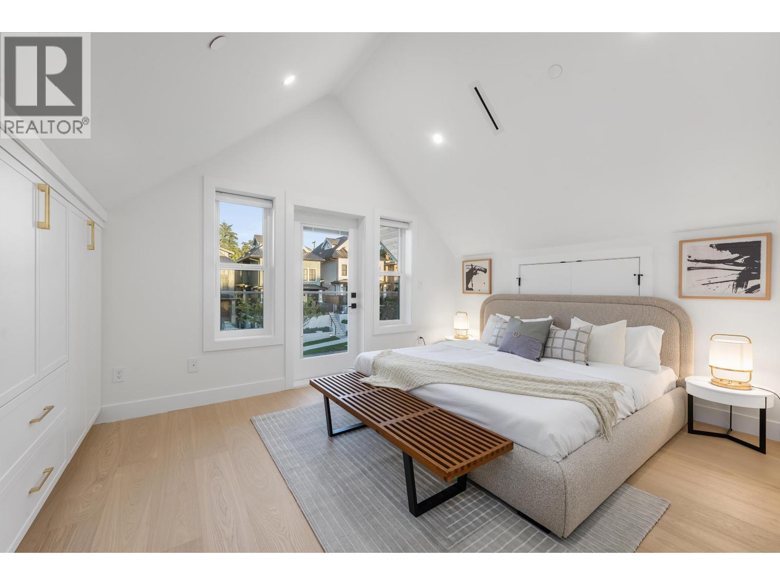 1 4855 Dumfries Street, Vancouver, BC - Indoor Photo Showing Bedroom