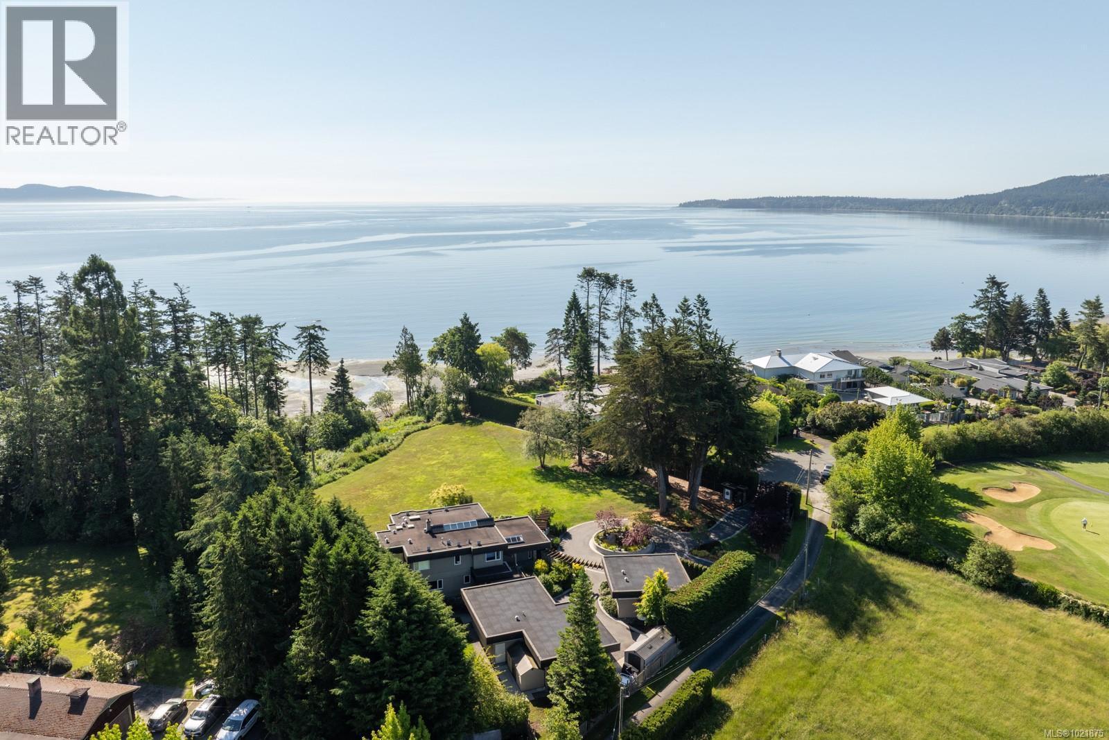5605 Parker Ave, Saanich, BC - Outdoor With Body Of Water With View