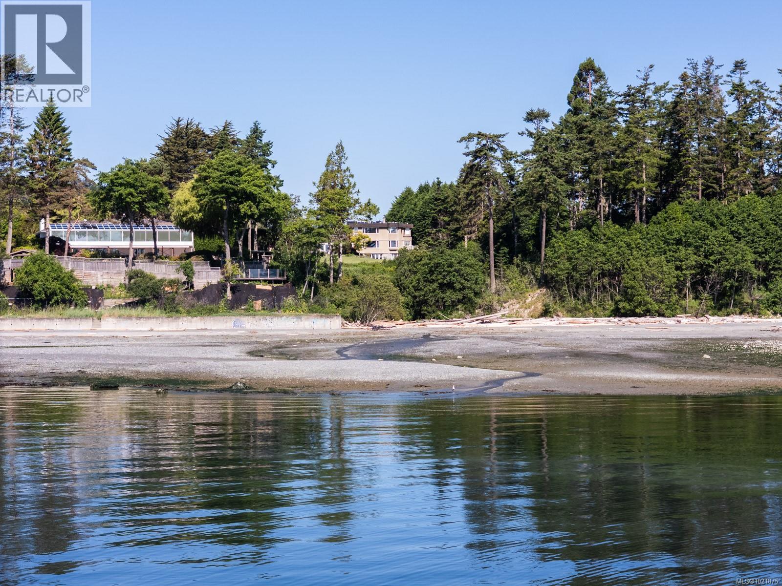 5605 Parker Ave, Saanich, BC - Outdoor With Body Of Water With View