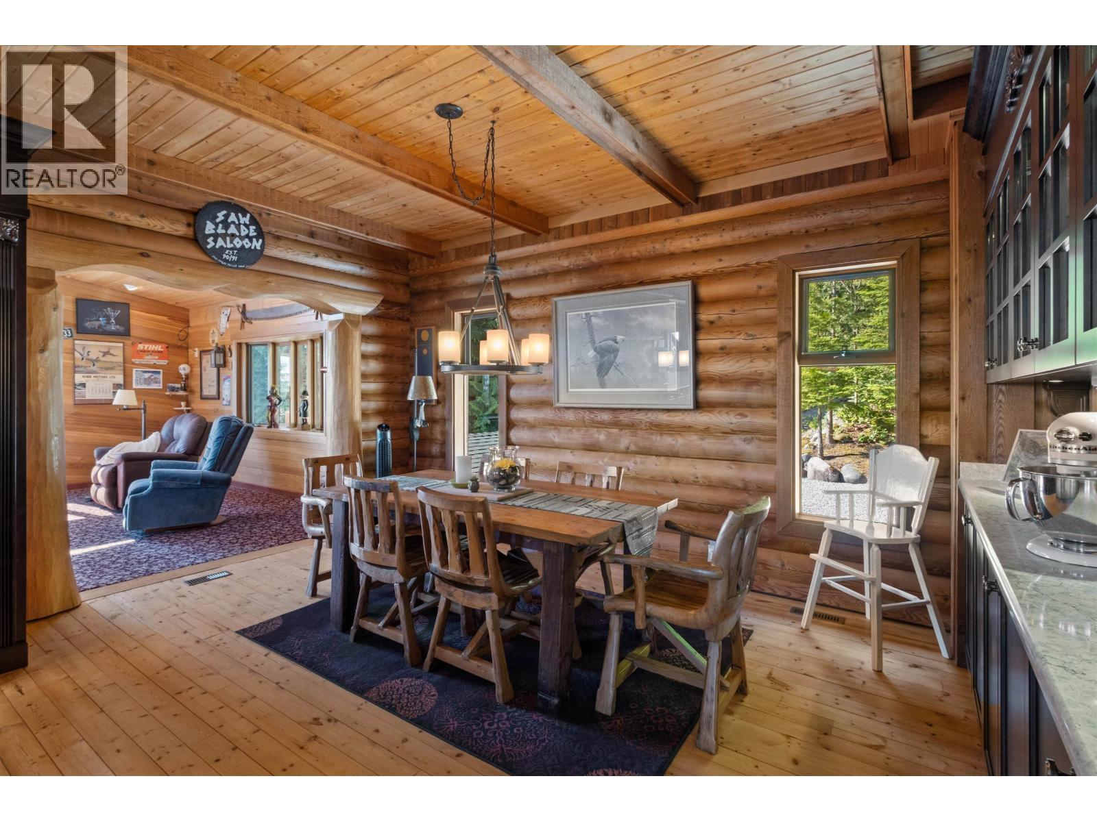 11192 286 Street, Maple Ridge, BC - Indoor Photo Showing Dining Room