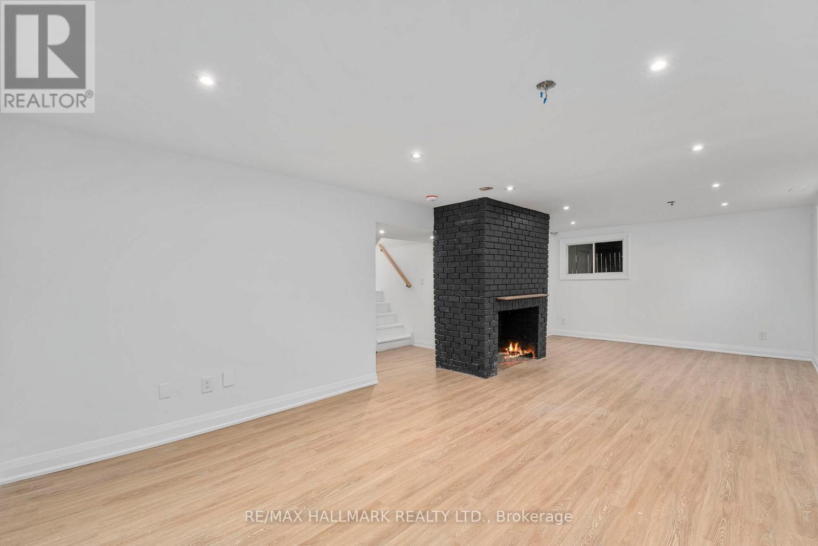 3716 Maple Grove Road, Innisfil, ON - Indoor Photo Showing Other Room