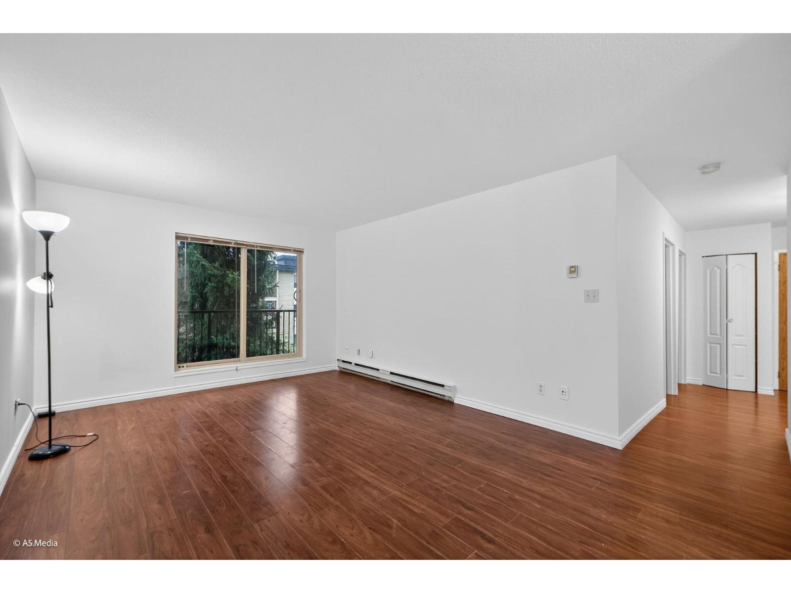 107 10438 148 Street, Surrey, BC - Indoor