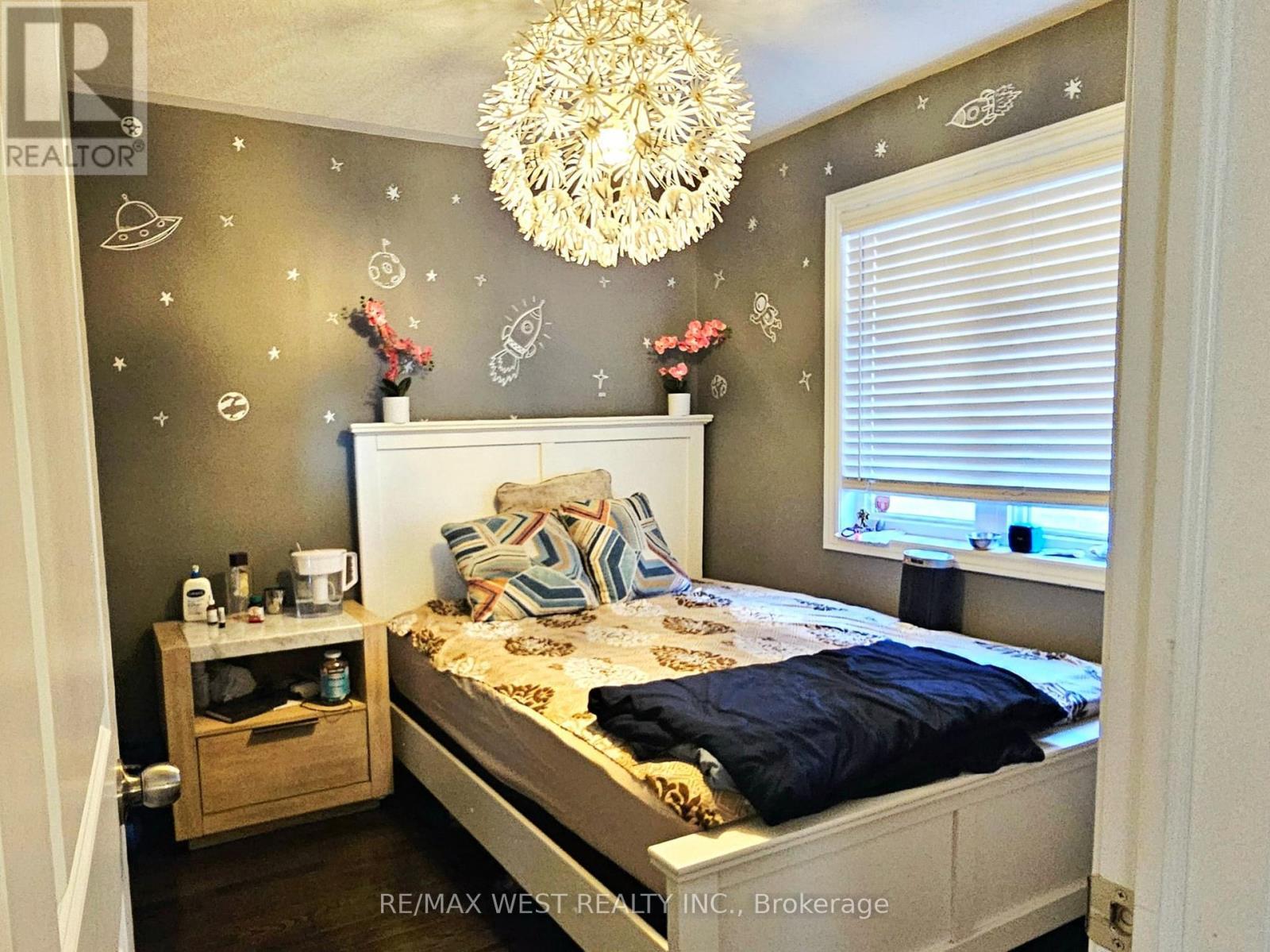 38 Wasaga Road, Brampton, ON - Indoor Photo Showing Bedroom