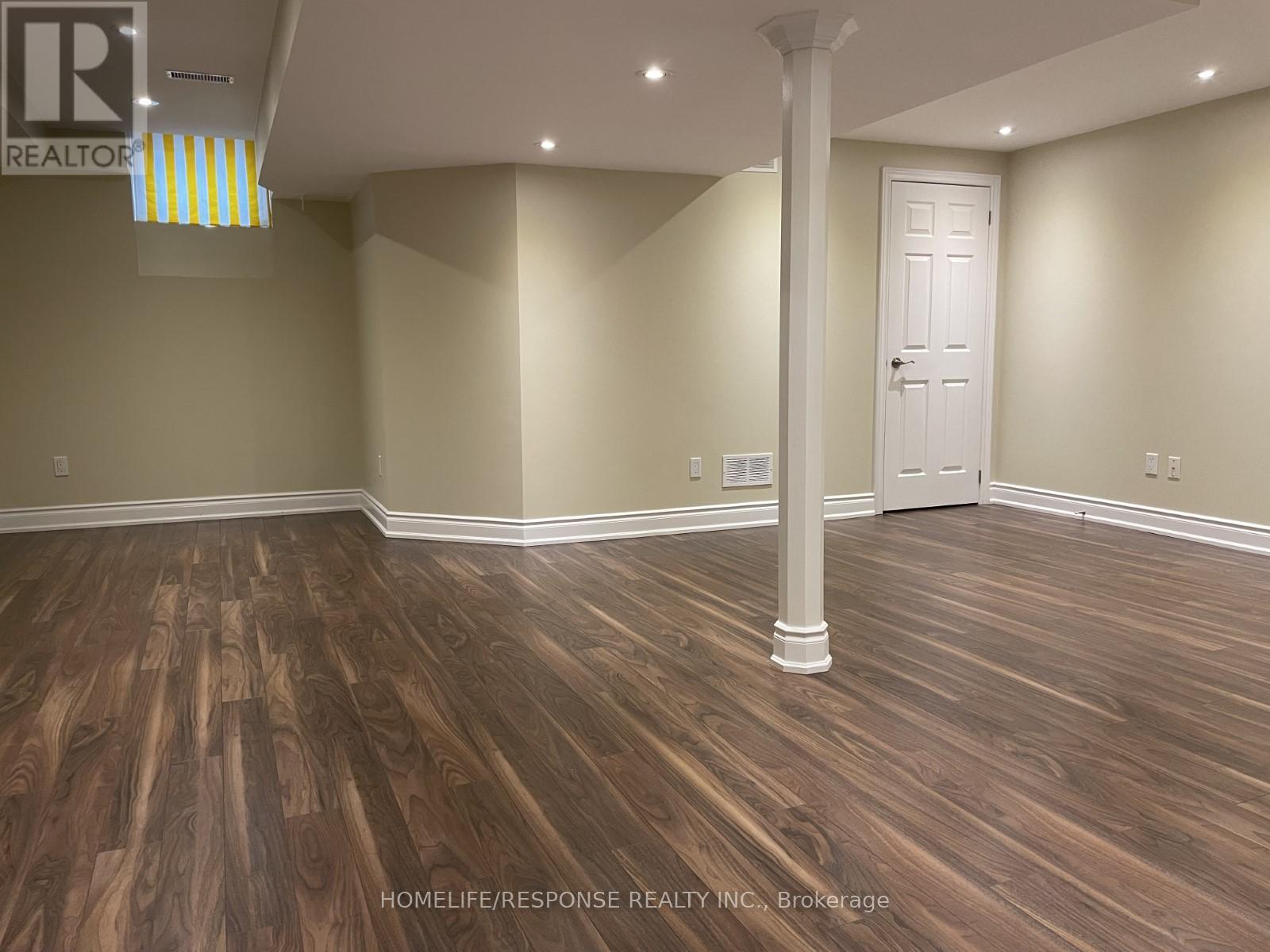 4 - 2282 Orchard Road, Burlington, ON - Indoor Photo Showing Other Room