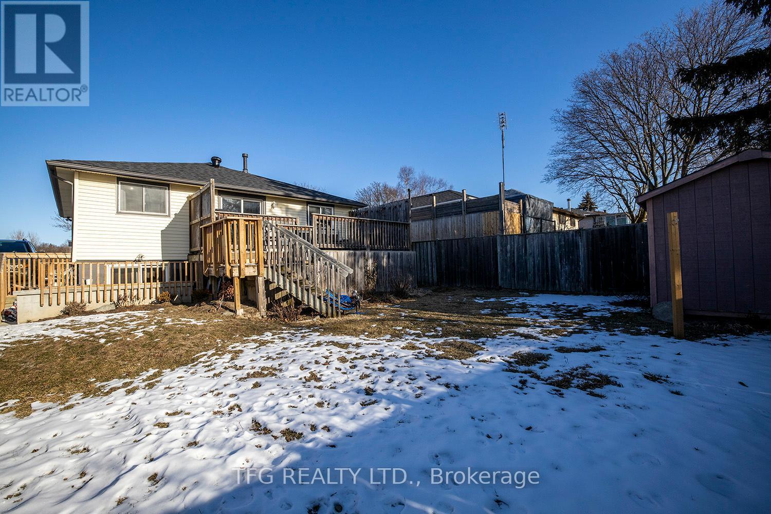 844 Grandview Drive E, Oshawa (Donevan), ON - Outdoor