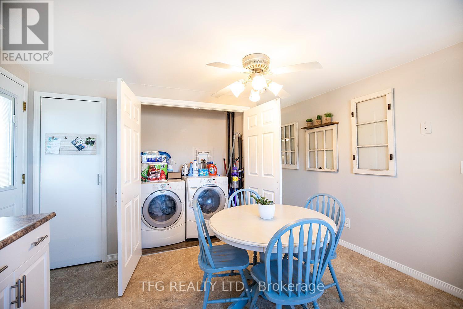 844 Grandview Drive E, Oshawa (Donevan), ON - Indoor Photo Showing Dining Room