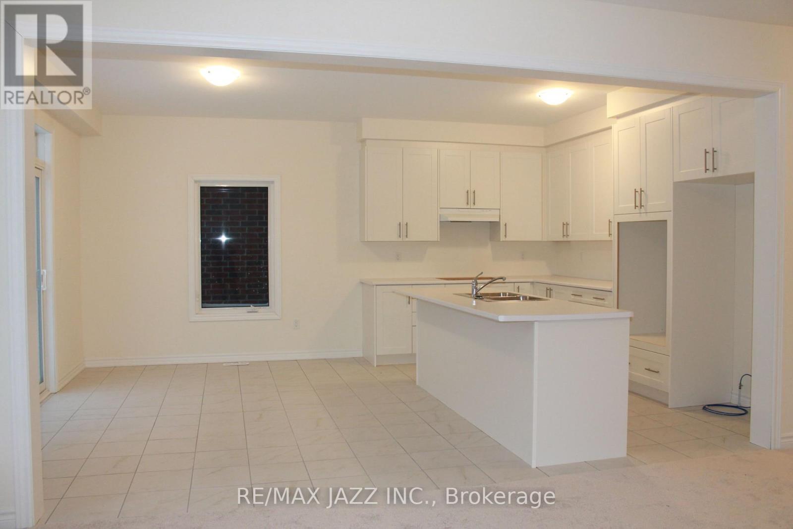 99 Robin Trail, Scugog (Port Perry), ON - Indoor Photo Showing Kitchen