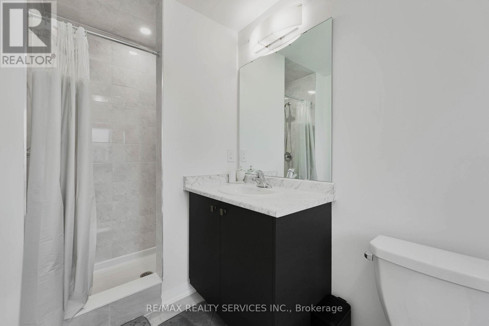 40 Lonsdale Road, Haldimand, ON - Indoor Photo Showing Bathroom