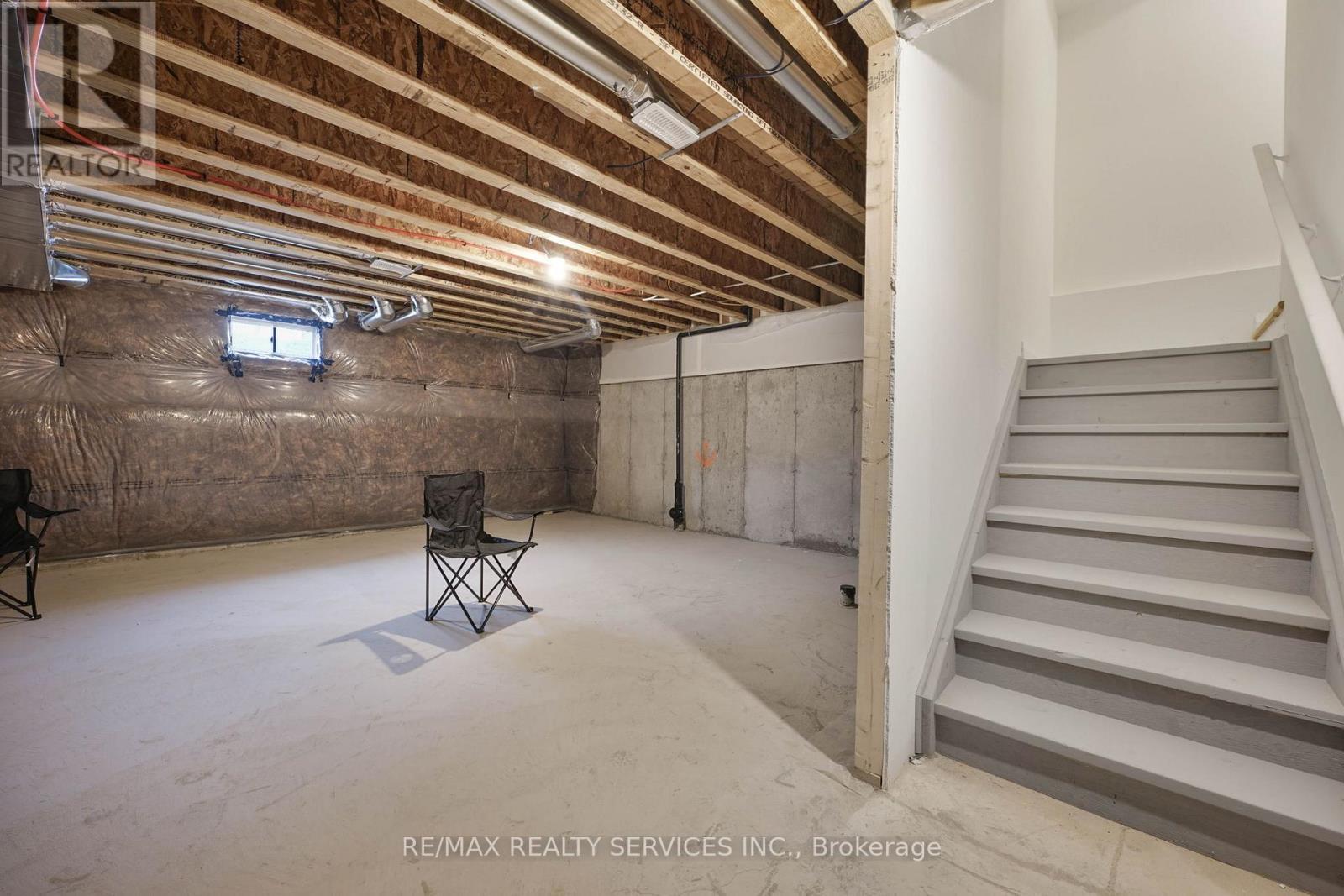 40 Lonsdale Road, Haldimand, ON - Indoor Photo Showing Basement