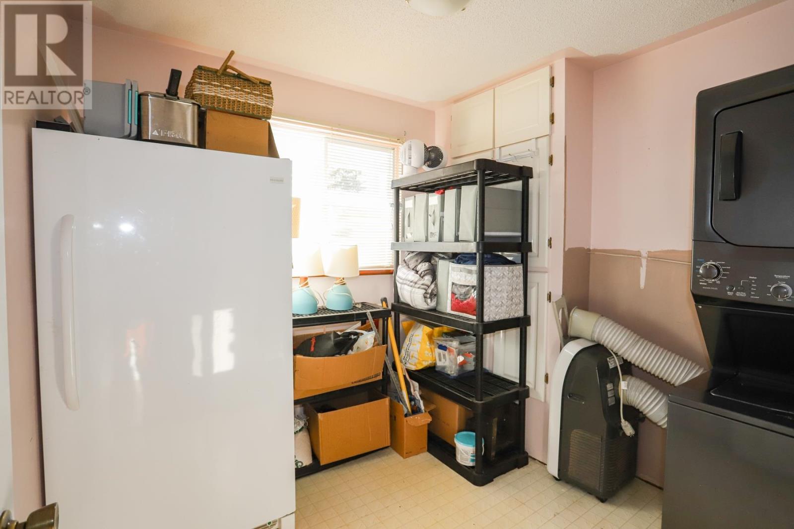 146 Copper Bay Rd, Bruce Mines, ON - Indoor Photo Showing Laundry Room