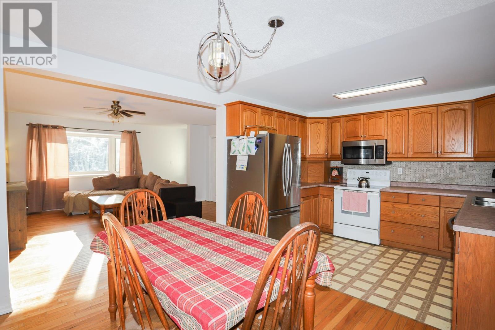 146 Copper Bay Rd, Bruce Mines, ON - Indoor