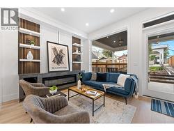 1 122 EIGHTH AVENUE New Westminster, BC V3L 1X8