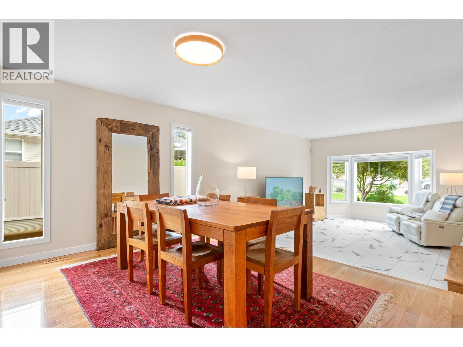 2651 Evergreen Drive, Penticton, BC - Indoor Photo Showing Dining Room