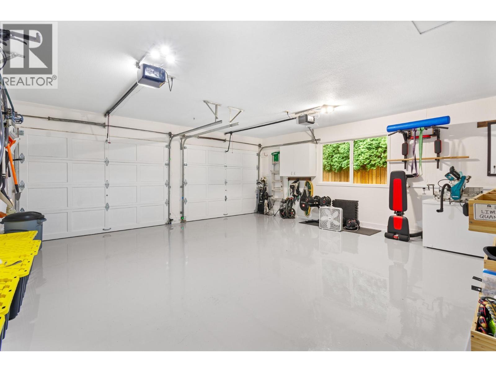2651 Evergreen Drive, Penticton, BC - Indoor Photo Showing Garage