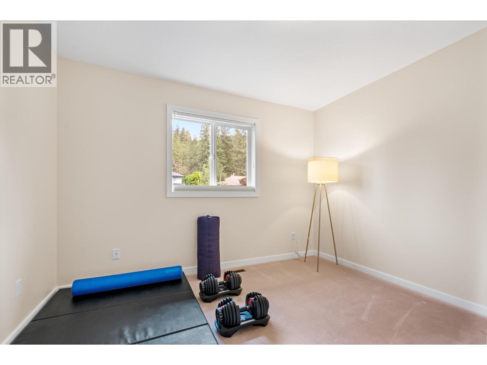 2651 Evergreen Drive, Penticton, BC - Indoor