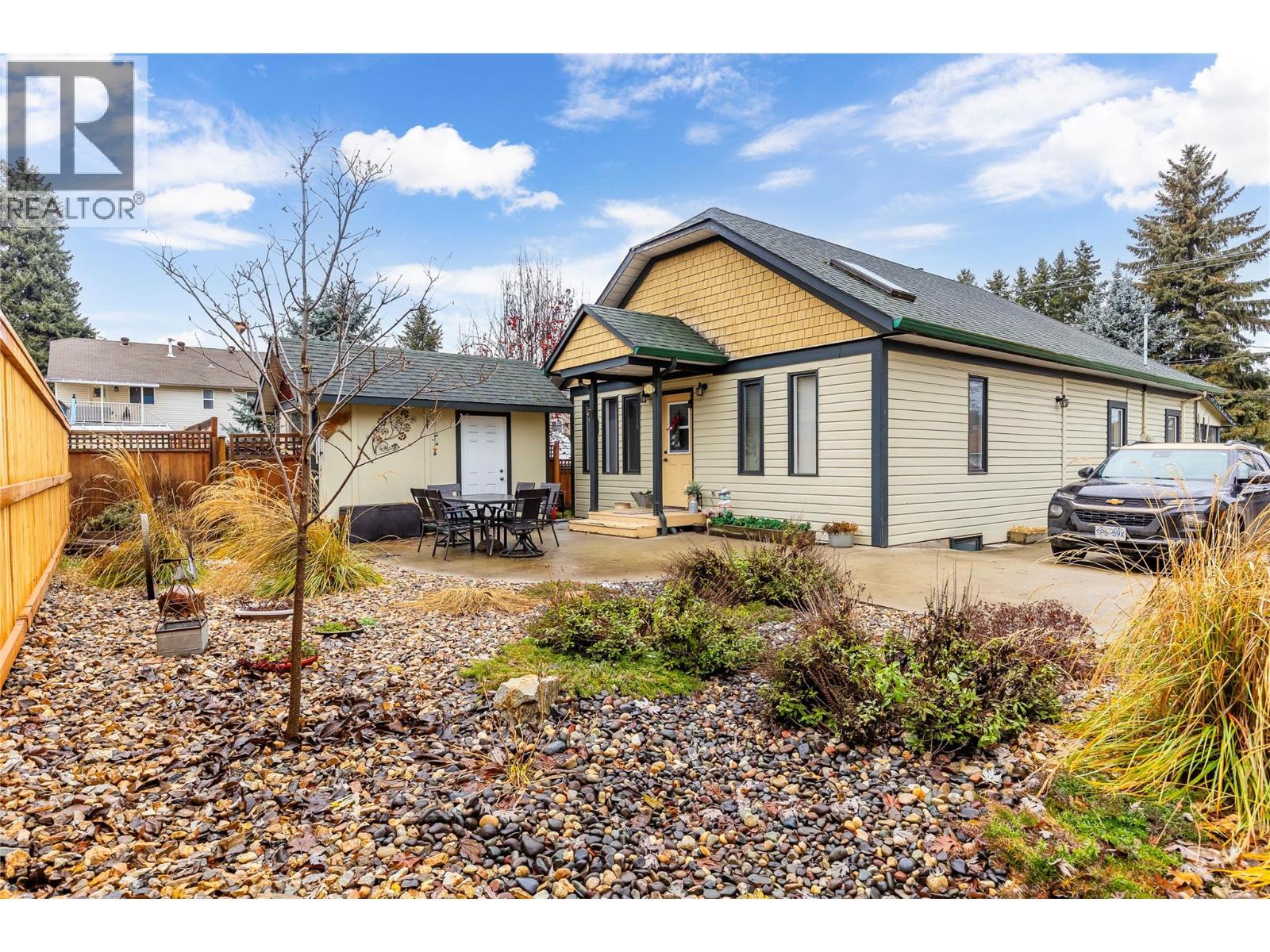 2935 Rosedale Avenue, Armstrong, BC - Outdoor With Deck Patio Veranda