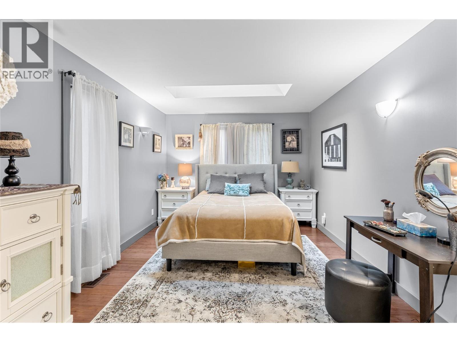 2935 Rosedale Avenue, Armstrong, BC - Indoor Photo Showing Bedroom