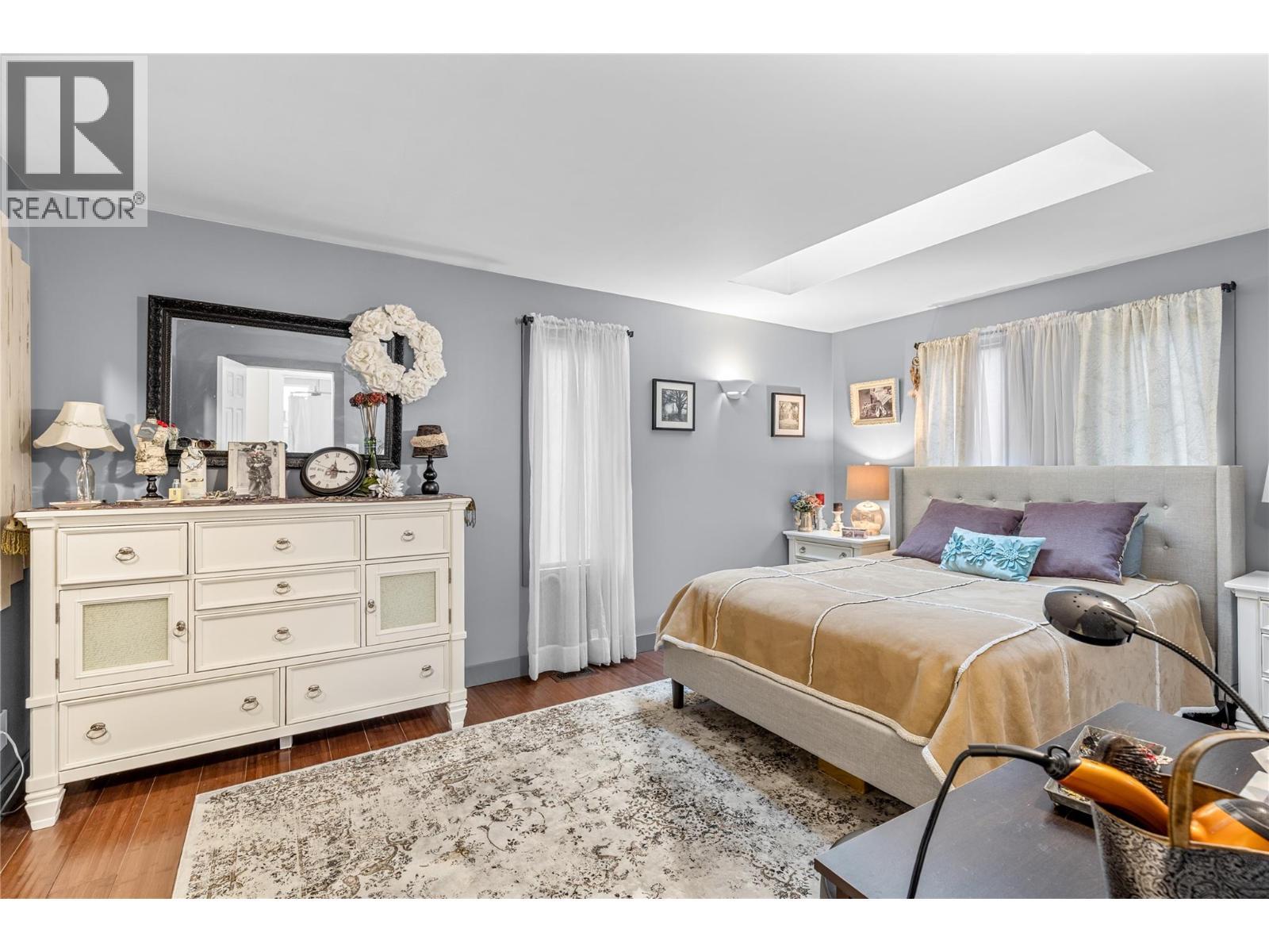 2935 Rosedale Avenue, Armstrong, BC - Indoor Photo Showing Bedroom