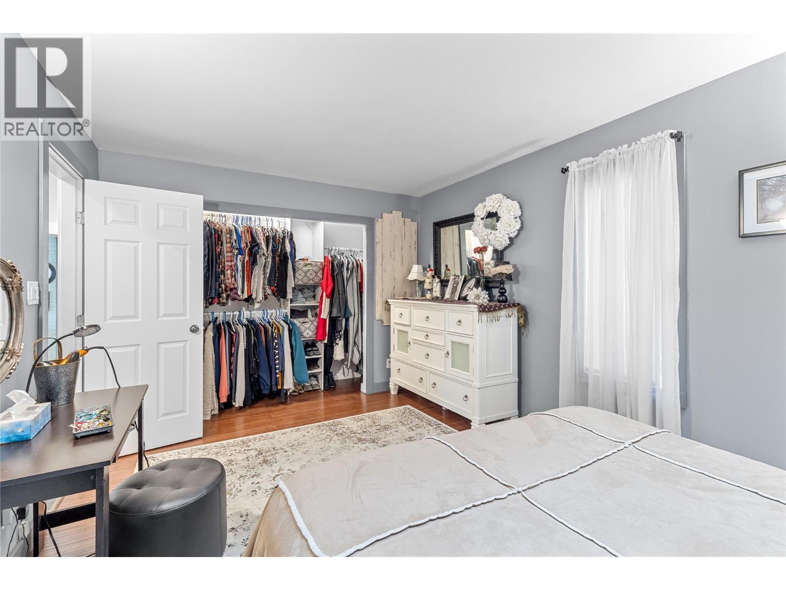 2935 Rosedale Avenue, Armstrong, BC - Indoor Photo Showing Bedroom
