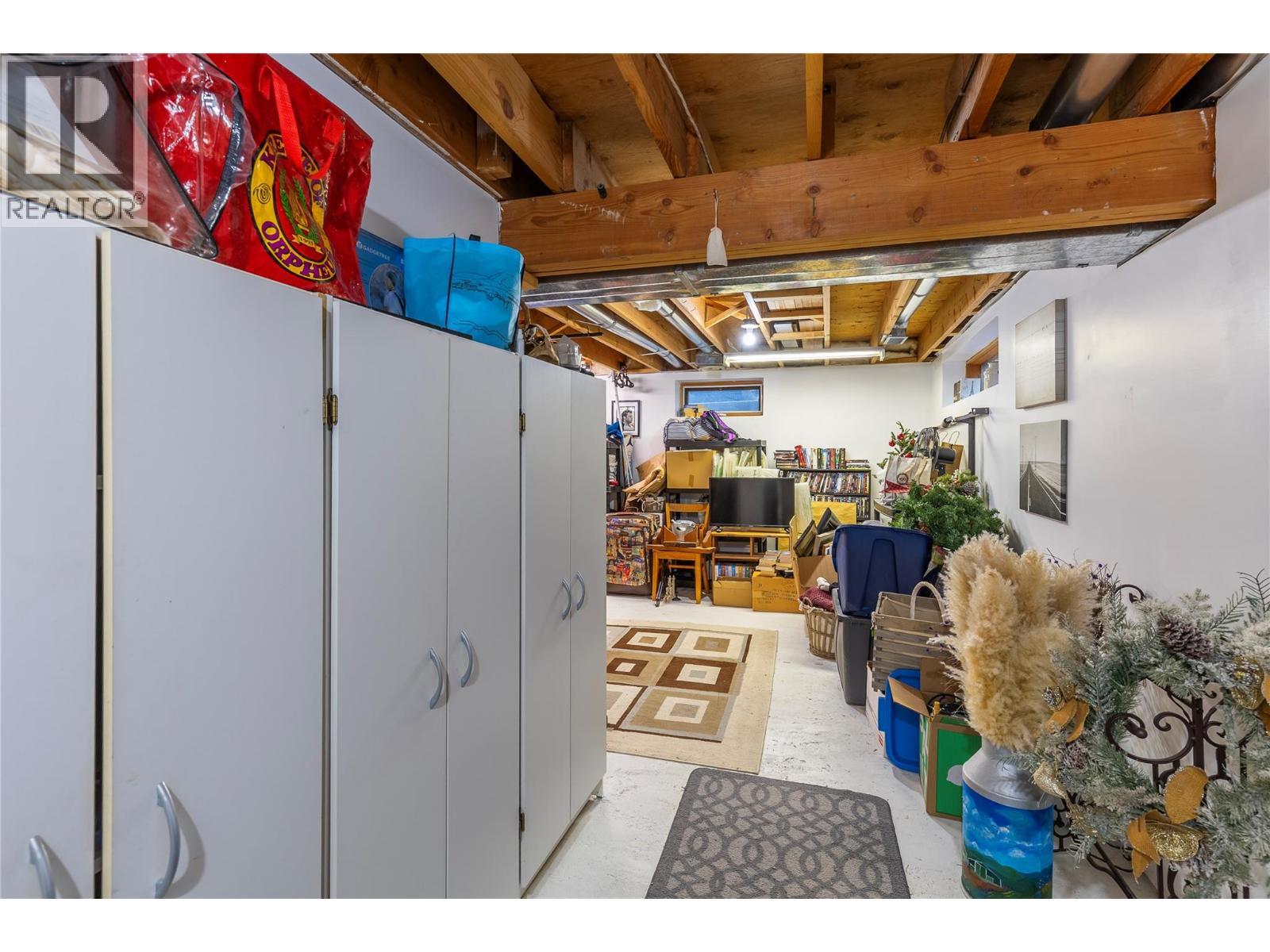 2935 Rosedale Avenue, Armstrong, BC - Indoor